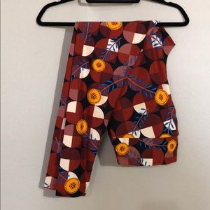 Red & blue Geo-floral print TC Lularoe Leggings